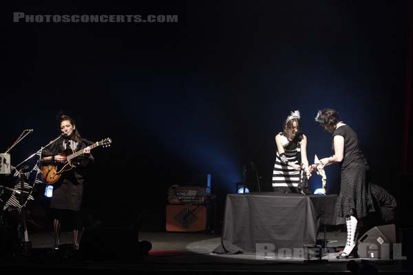 MY BRIGHTEST DIAMOND - 2008-10-07 - PARIS - La Cigale - Shara Worden